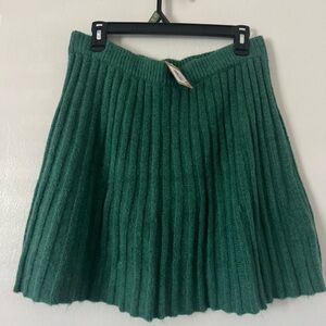 Knit Pleated A-Line Skirt in Green